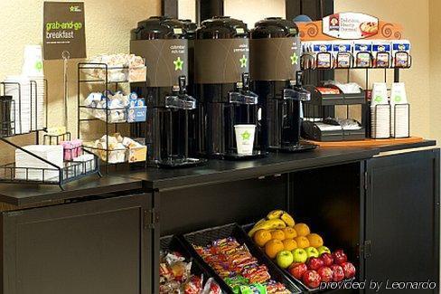 Extended America - Boston - - Connector Road Hotel 2*